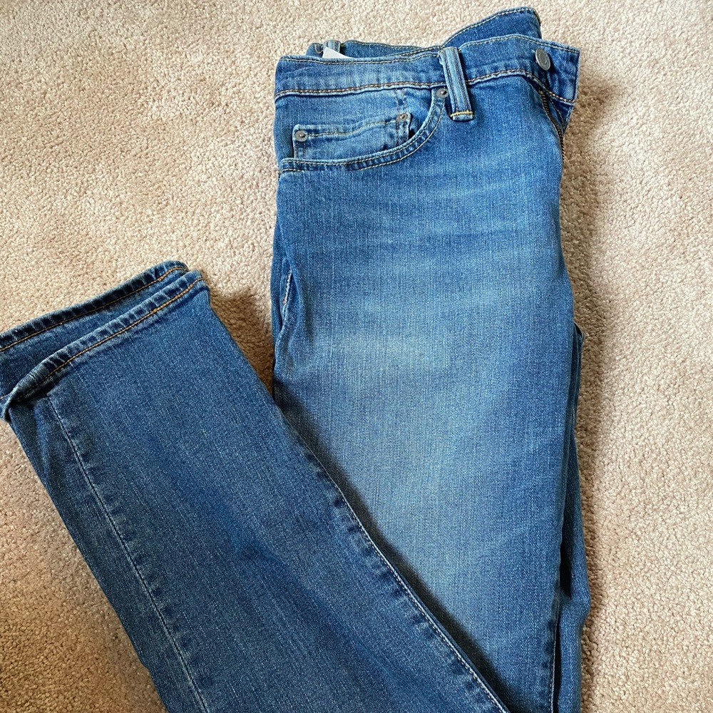 Levi’s 511 Medium Wash Jeans